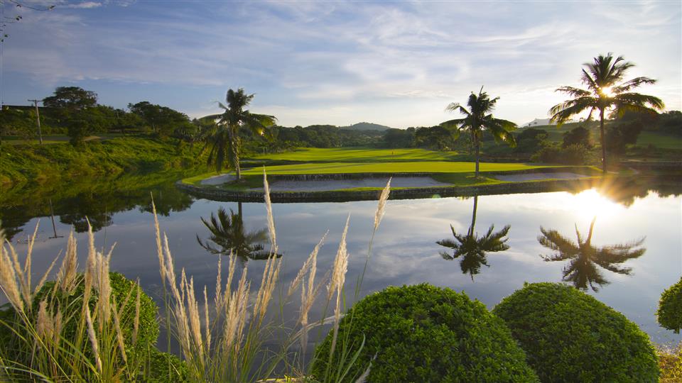 클락 스위소텔 3색 골프 패키지