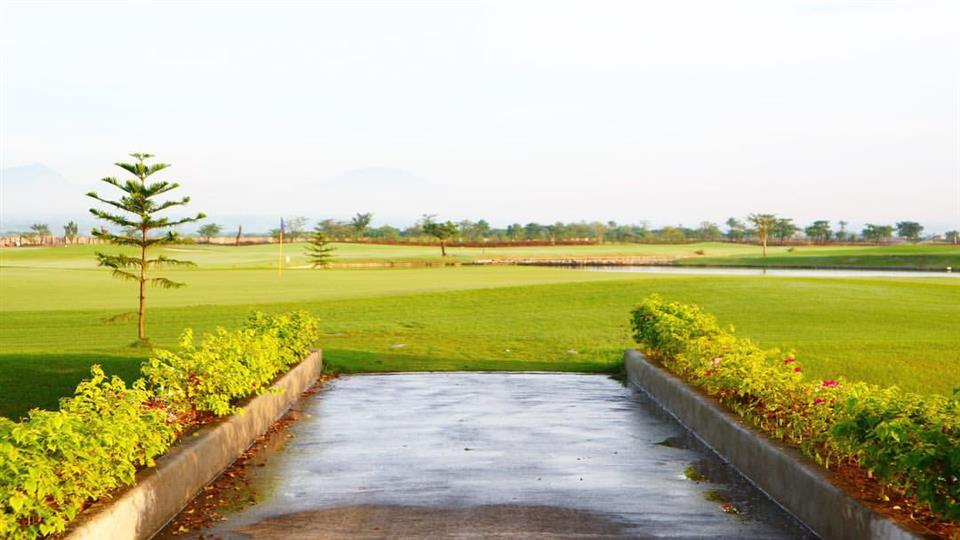 클락 품격 풀빌라 3색 골프 패키지