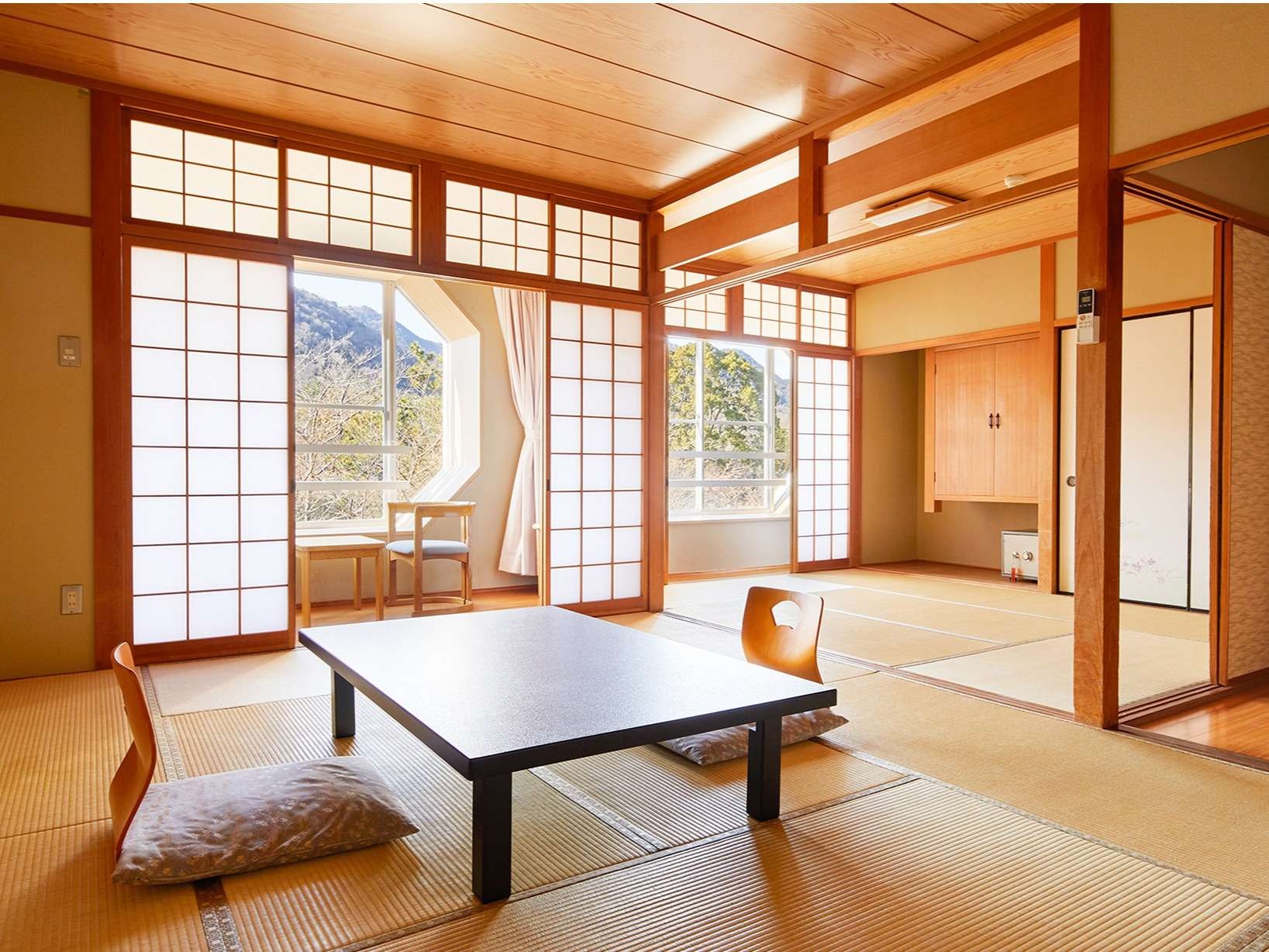 나고야 유노야마 온천 2색 골프 패키지