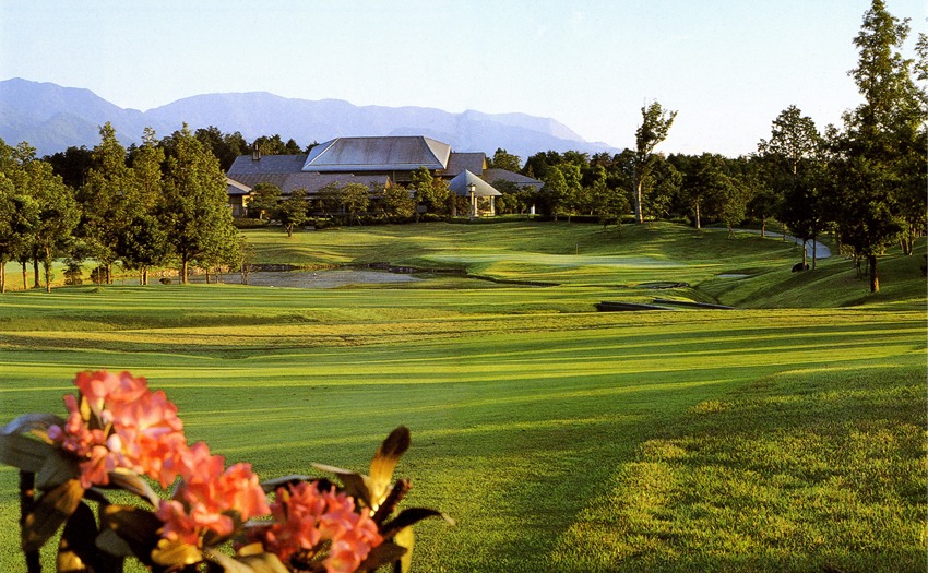 나고야 유노야마 온천 2색 골프 패키지