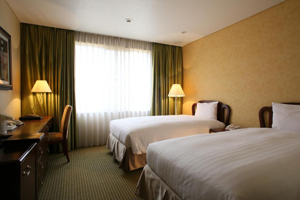 나리타 유락조 다색 골프 패키지