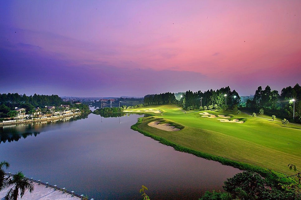 광저우 홀리데이 리조트 골프 패키지