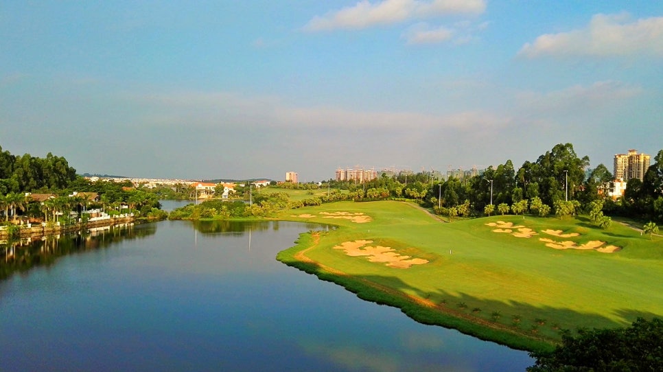 광저우 홀리데이 리조트 골프 패키지