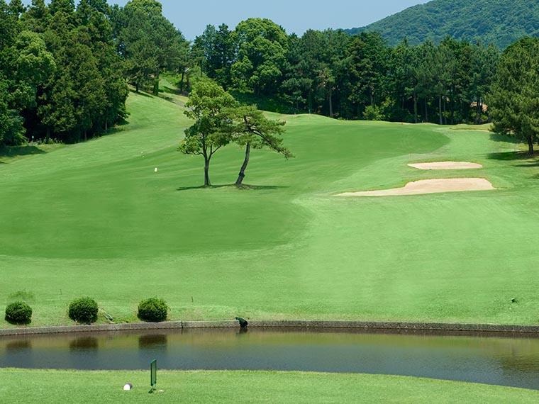 후쿠오카 몬테에르마나 시내 3색 골프 패키지