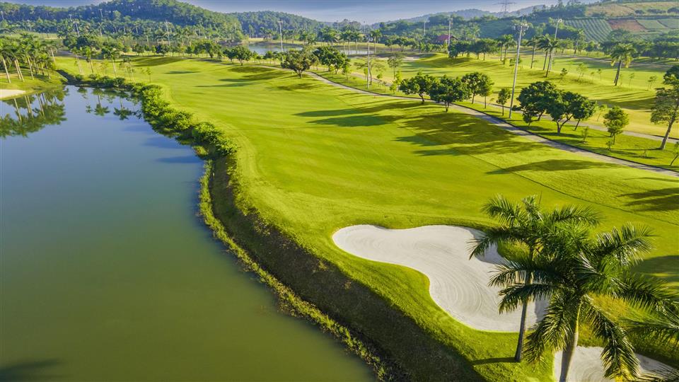 닌빈 시내 3색 골프 여행 패키지